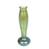 Johann loetz witwe vase "oignon" en verre irisé