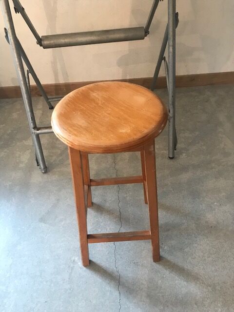Unic drawing table with stool