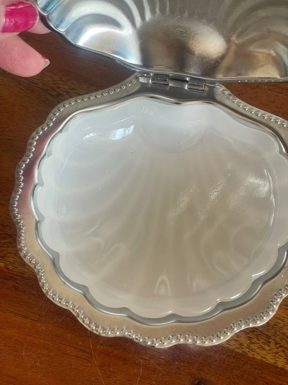 Scallop shell butter dish