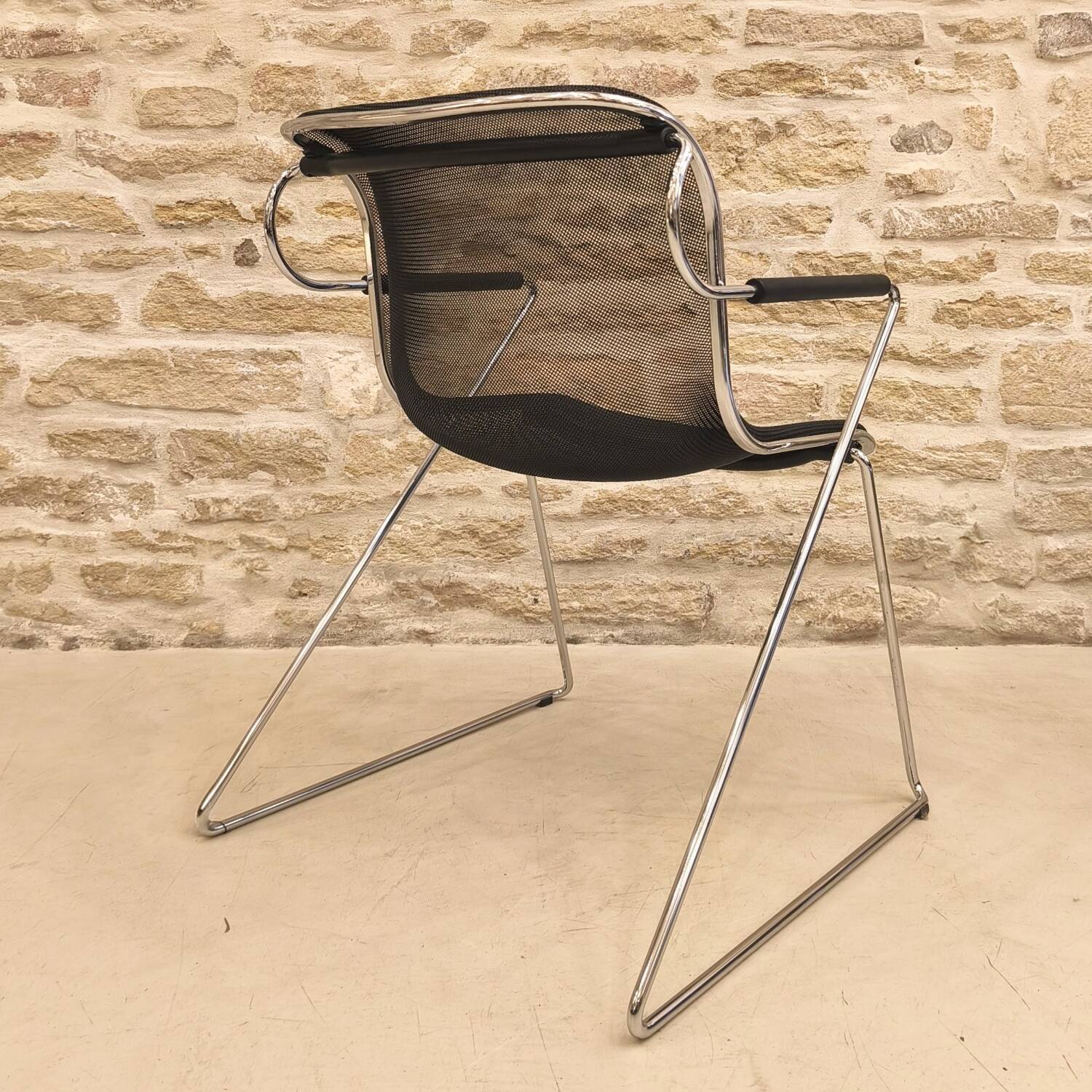 Armchair model Pénélope, design by Charles Pollock for Anonima Castelli.