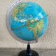 Vintage Globe terrestre pied en plastique