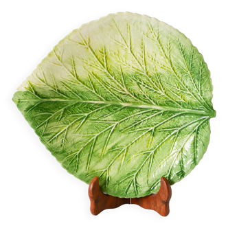 Large slip dish / cup, Leaf model, Signed, 1970
