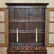 Antique Georgian Display Cabinet in Oyster Veneer circa 1780