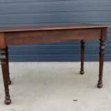 Farm table