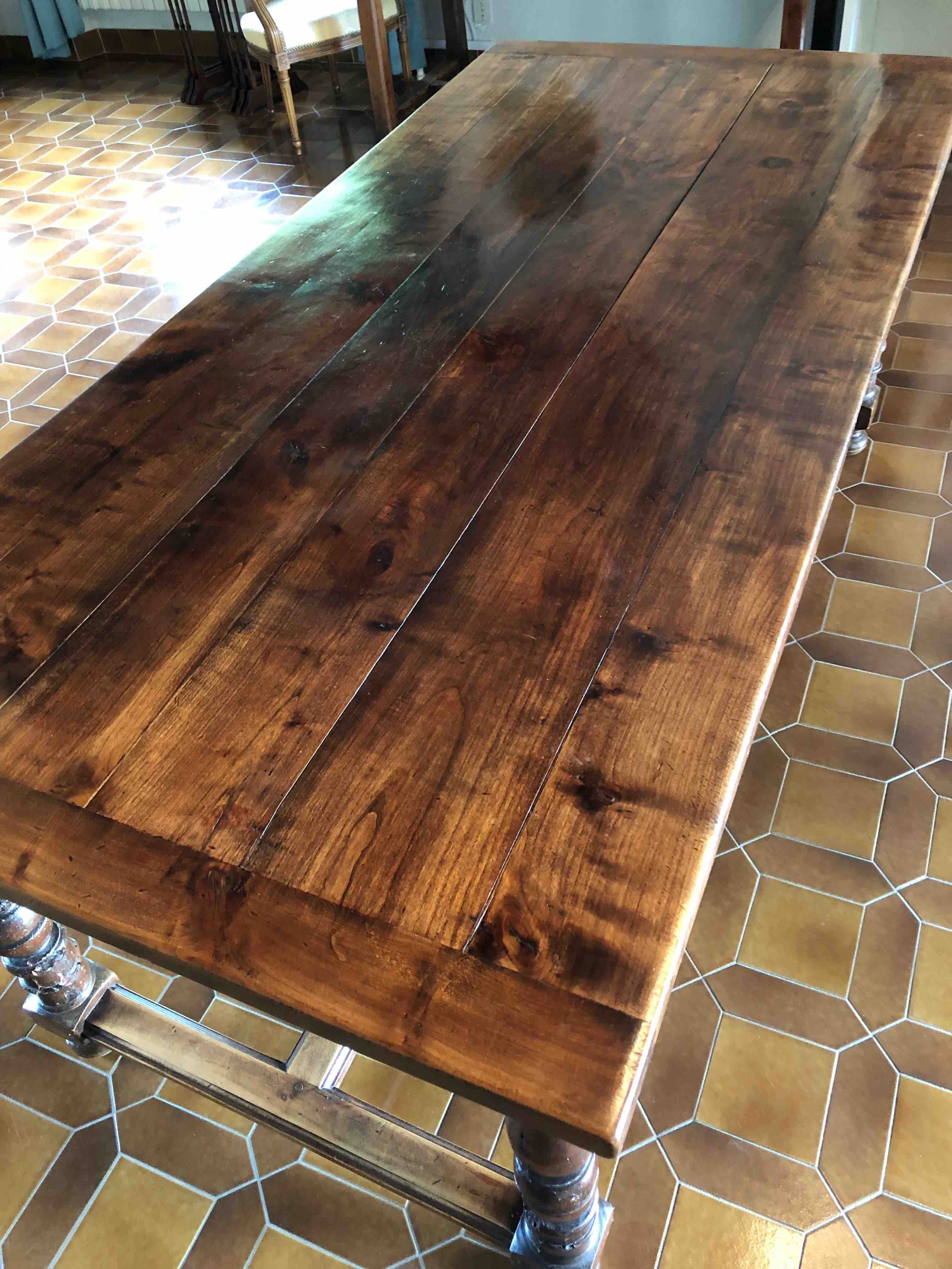 Farm table style Louis XIII