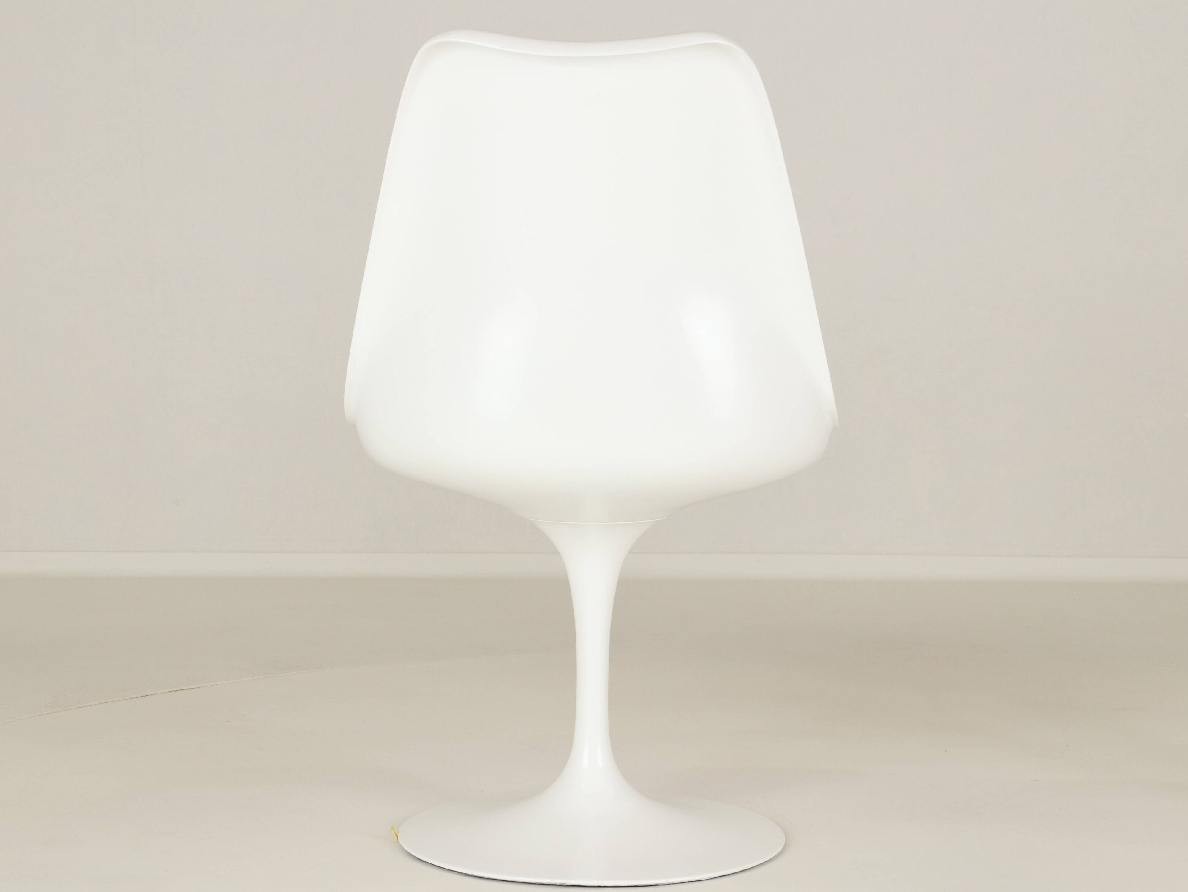 Tulip chair by Eero Saarinen for Knoll International U.S. 1960