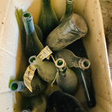 Lot bouteilles en verre anciennes