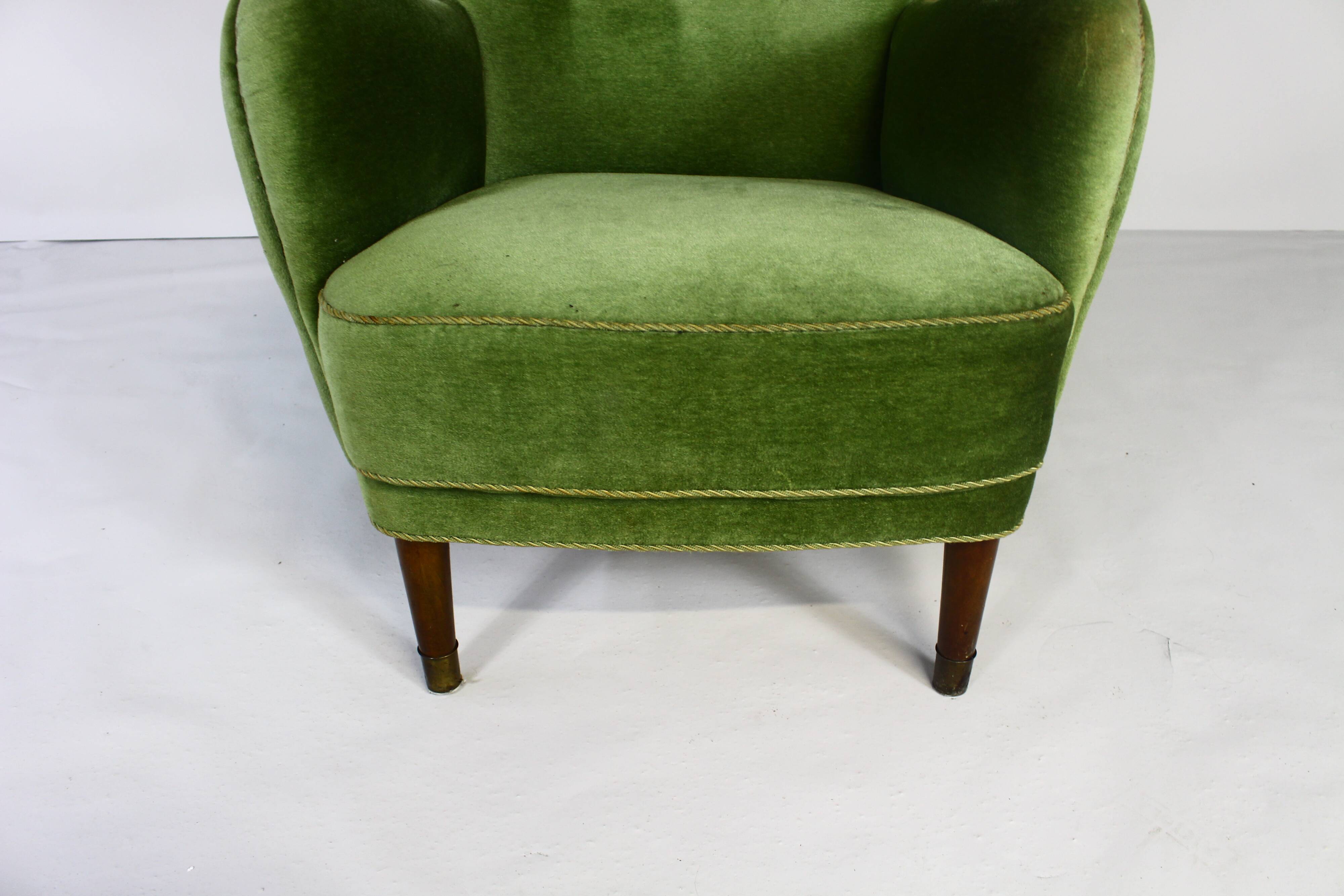 Danish lounge chair in green velvet, 1950s