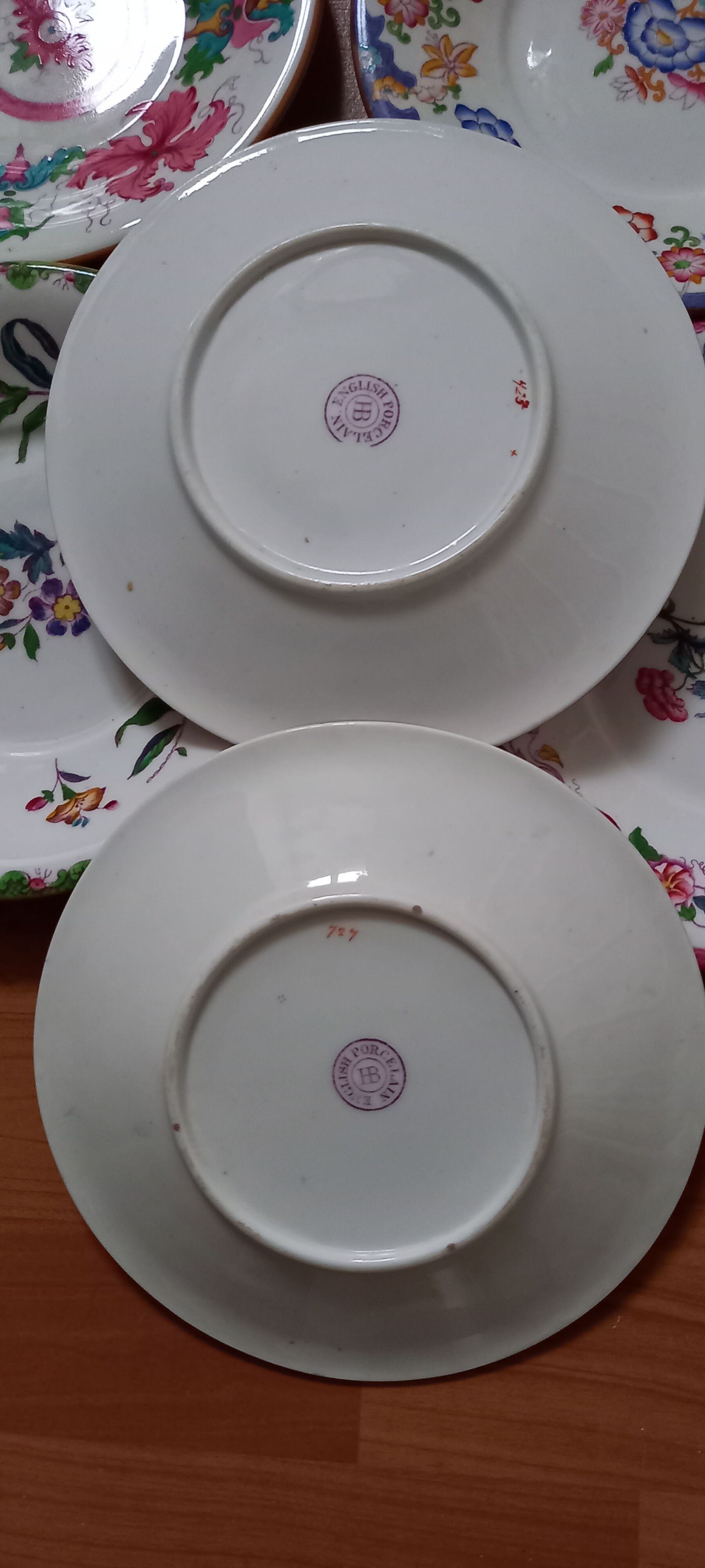 6 dessert plates English porcelain