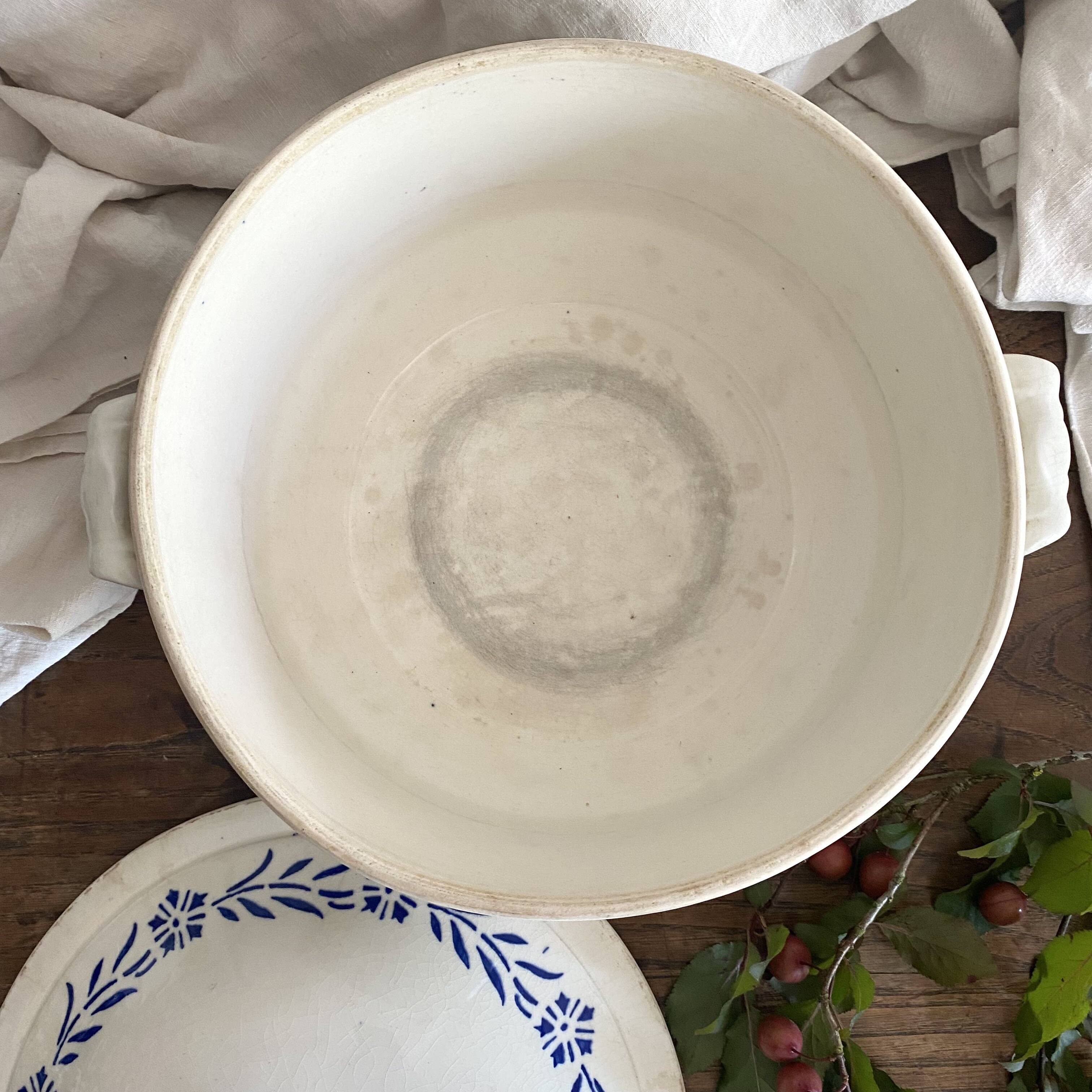 Grande soupière ancienne Sainte Uze