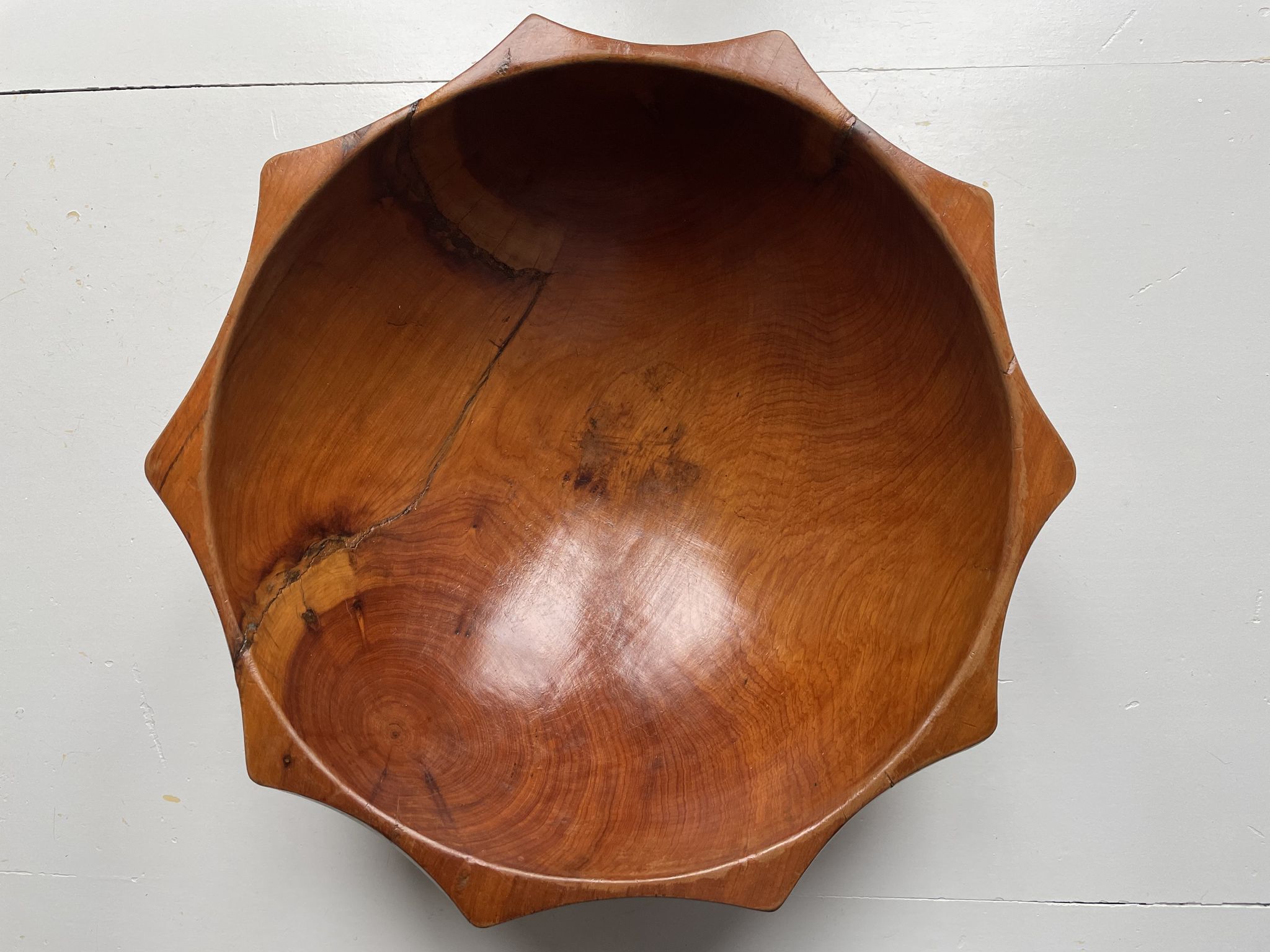 Coupe à fruits en bois biseauté
