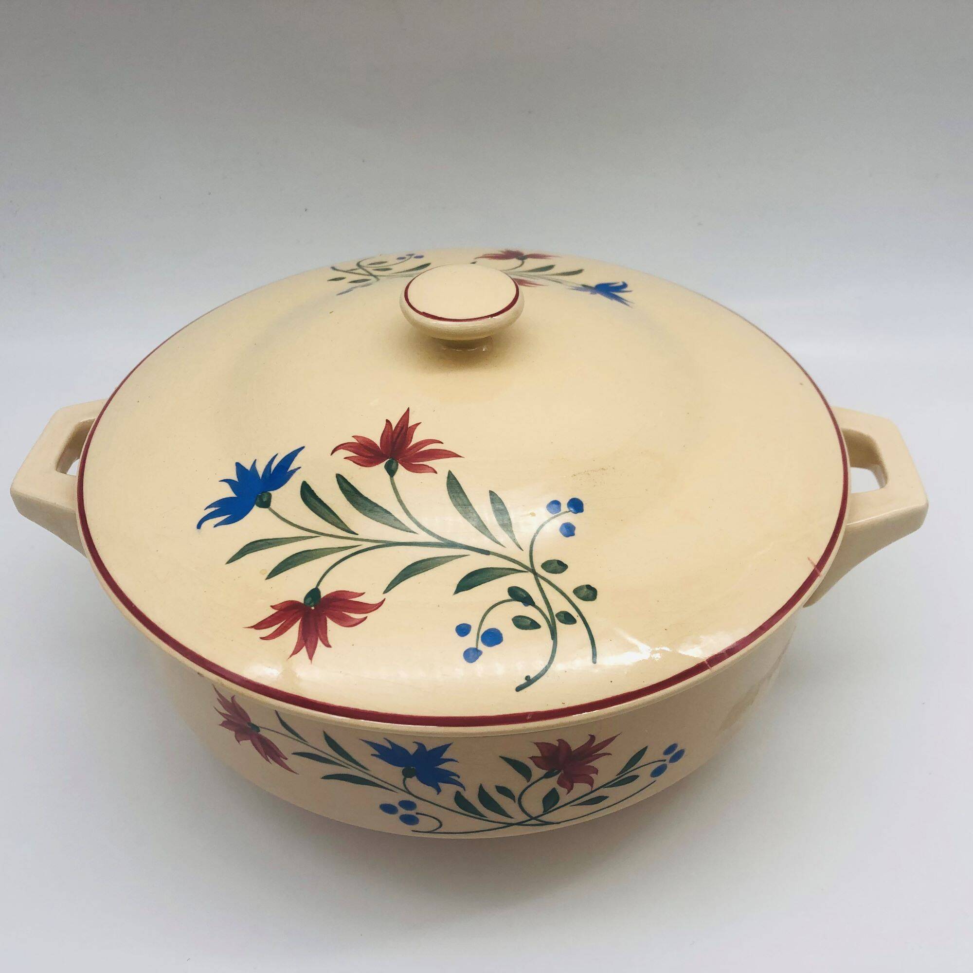 Soup tureen, K&G Lunéville, “Denise” model.