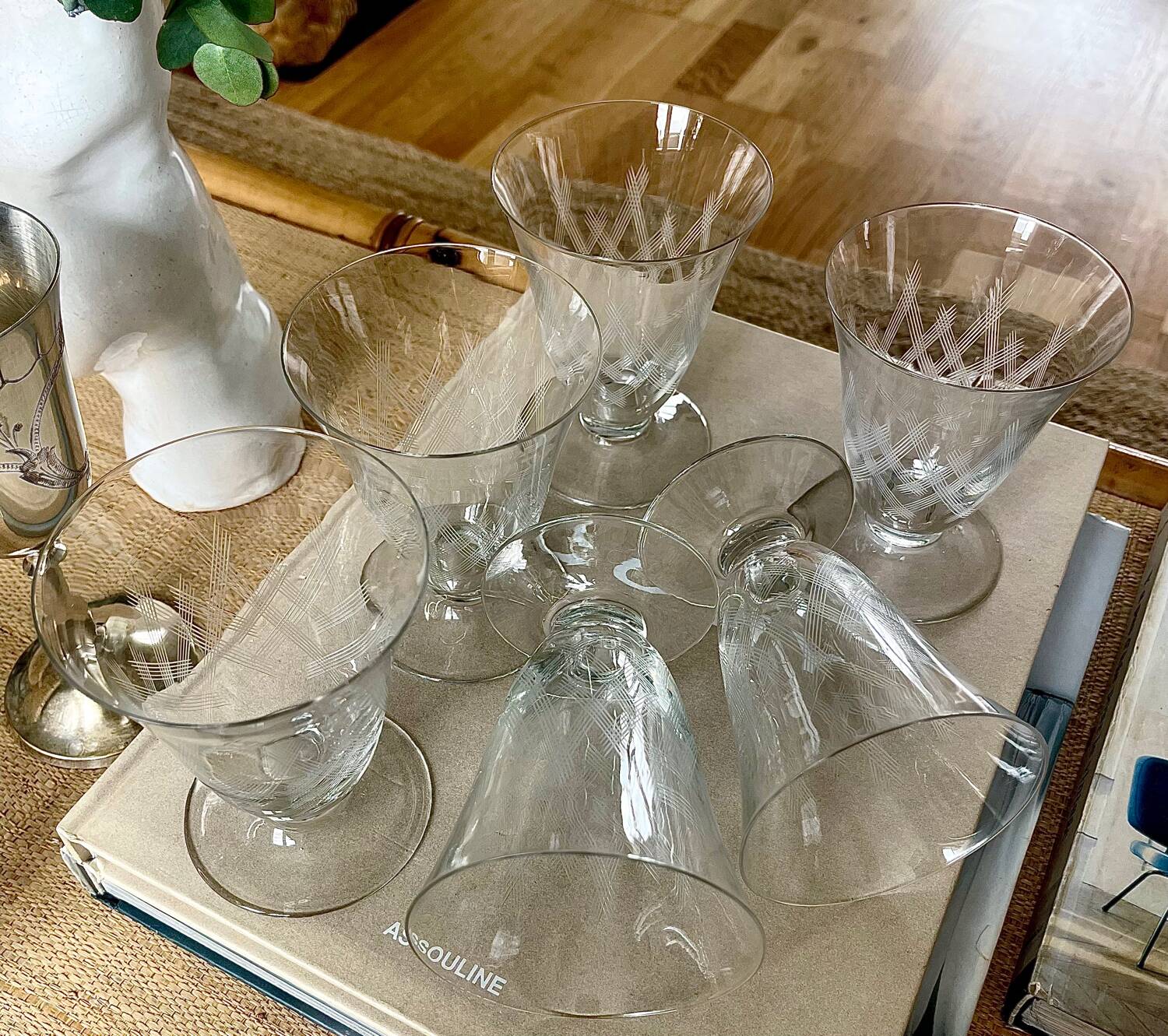 6 engraved wine glasses.