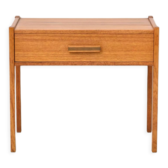 Table de chevet scandinave avec tiroir