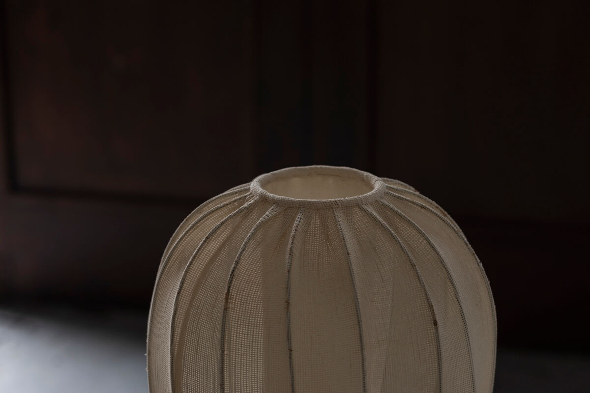 Tripod cocoon floor lamp in wood and lace, Danish design, 1960