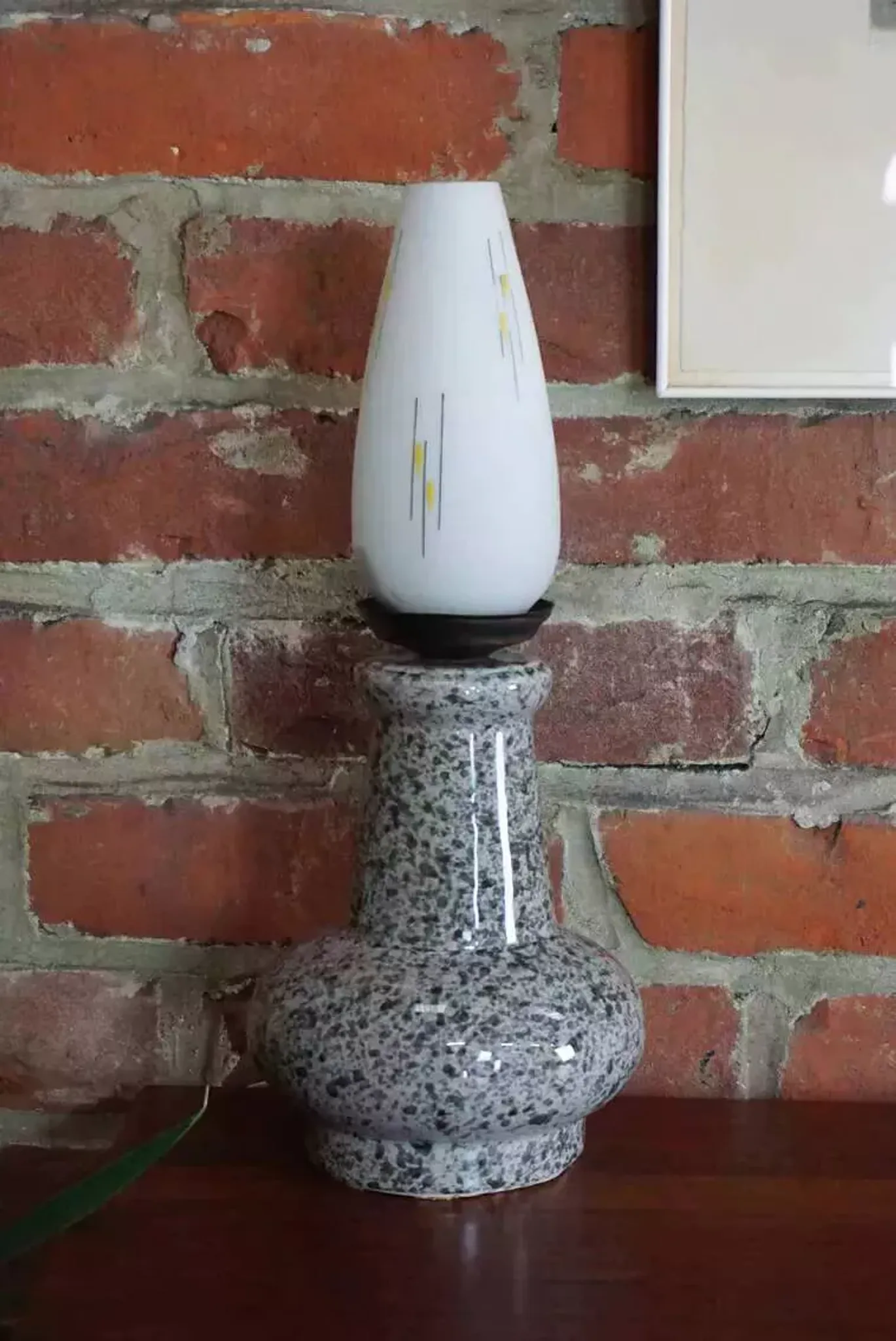 Lampe en céramique et opaline années 50