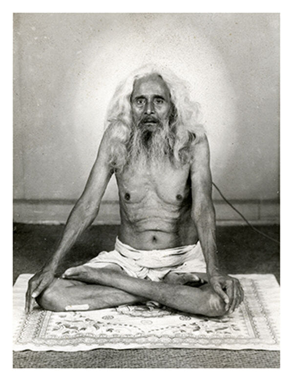 Gurus avec une auréole derrière la tête