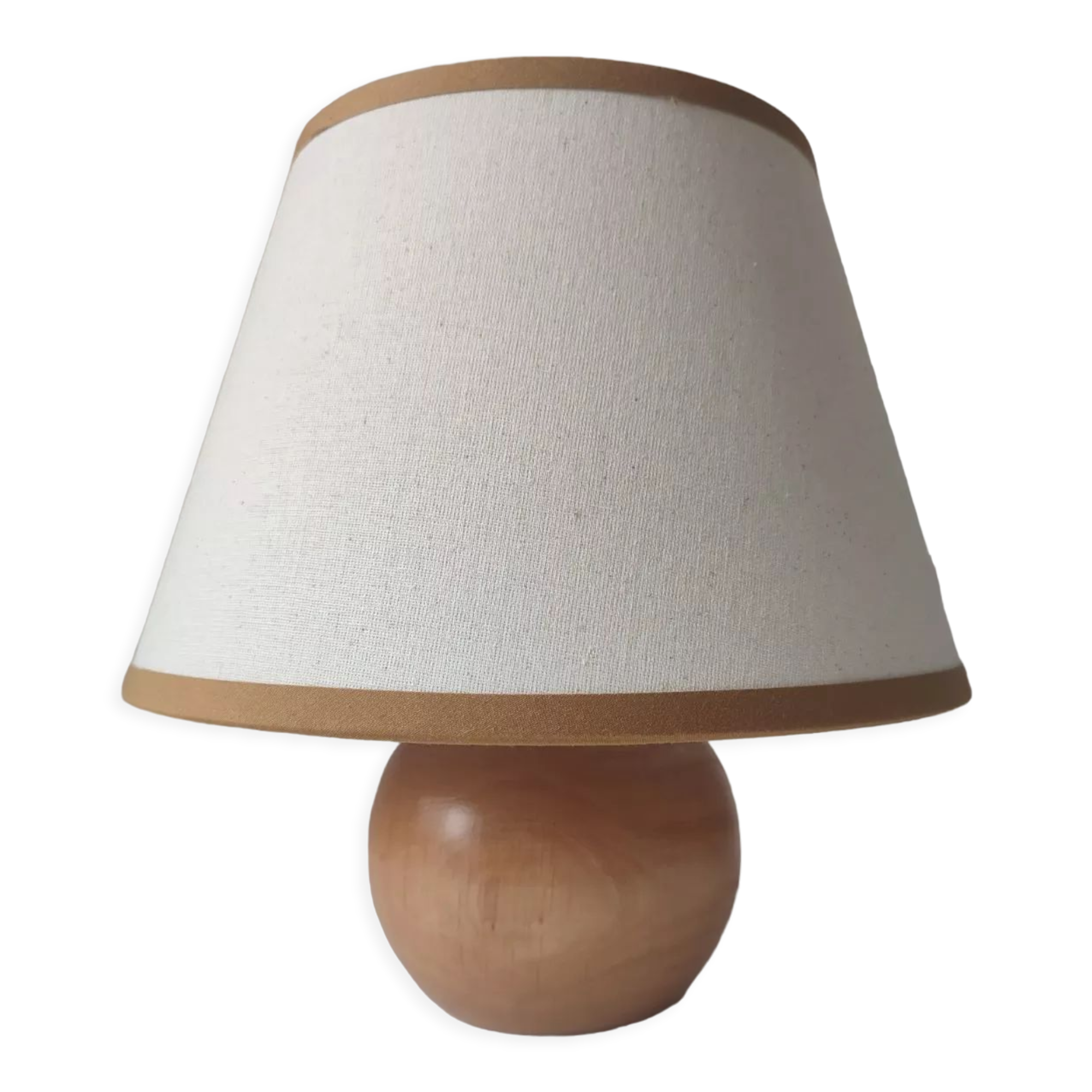 Wooden ball foot lamp