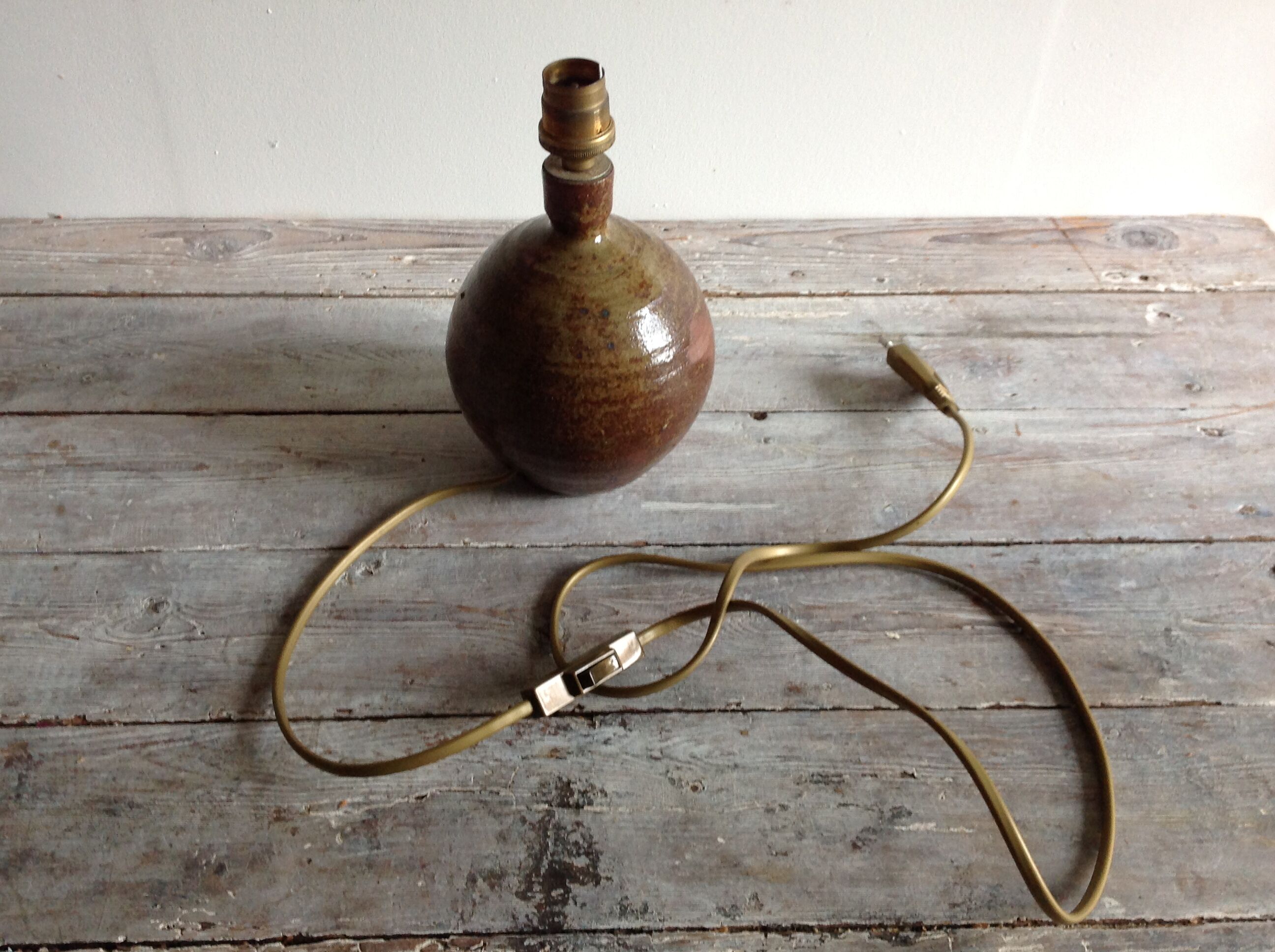 Wild sandstone lamp foot