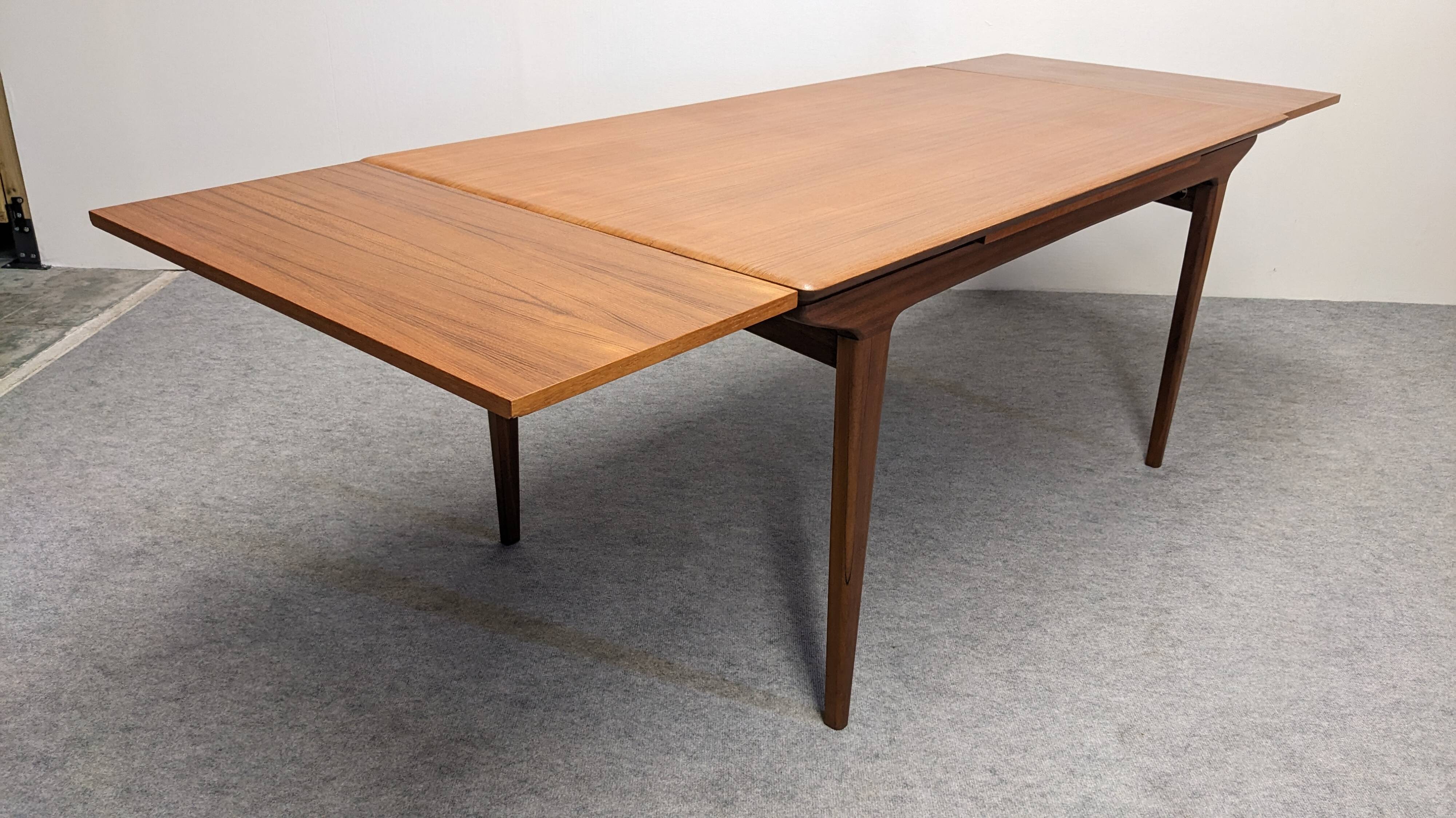 Extendable teak dining table by LB Kofod Larsen circa 1960