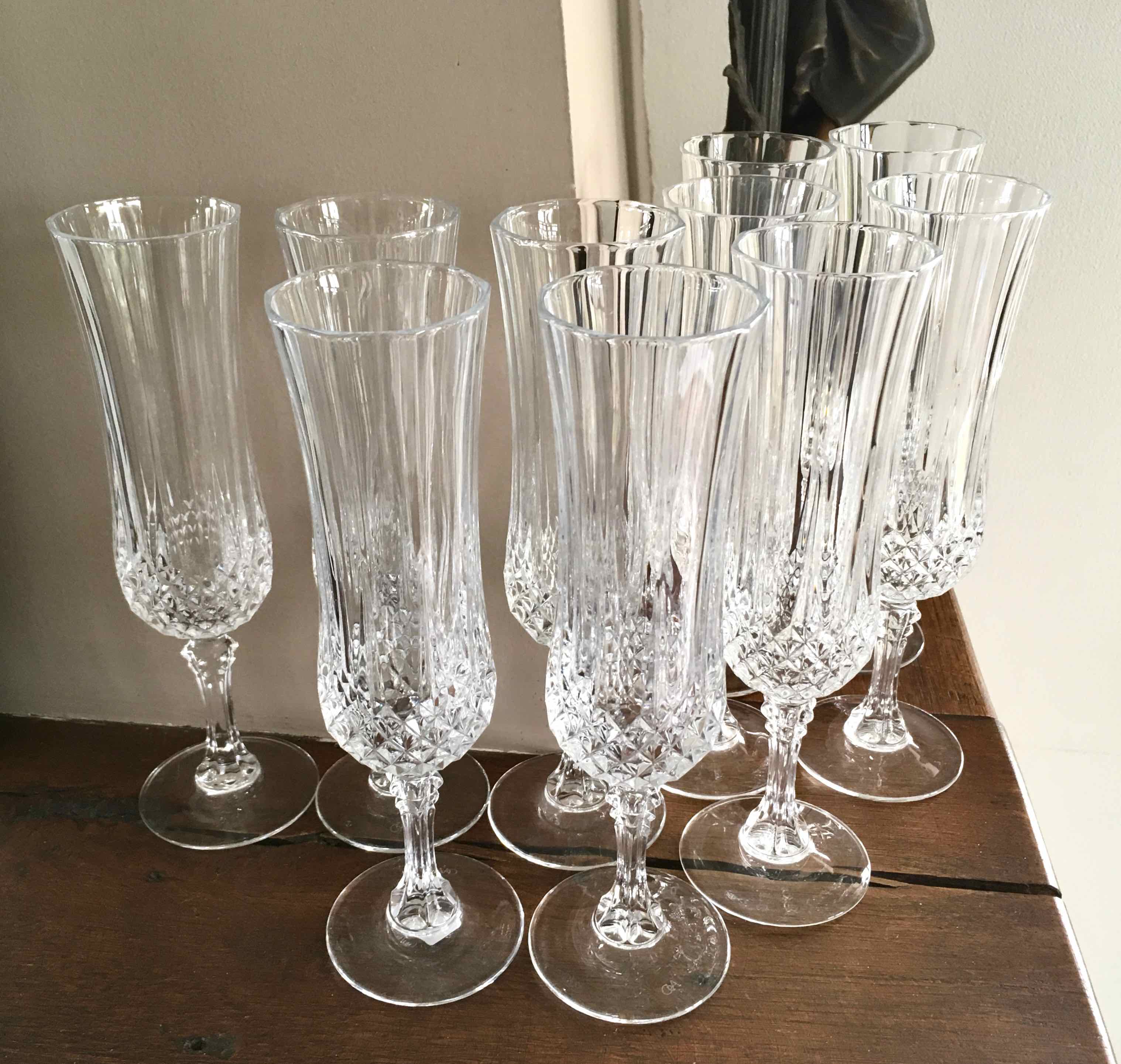 Set of 10 crystalline champagne flutes cut