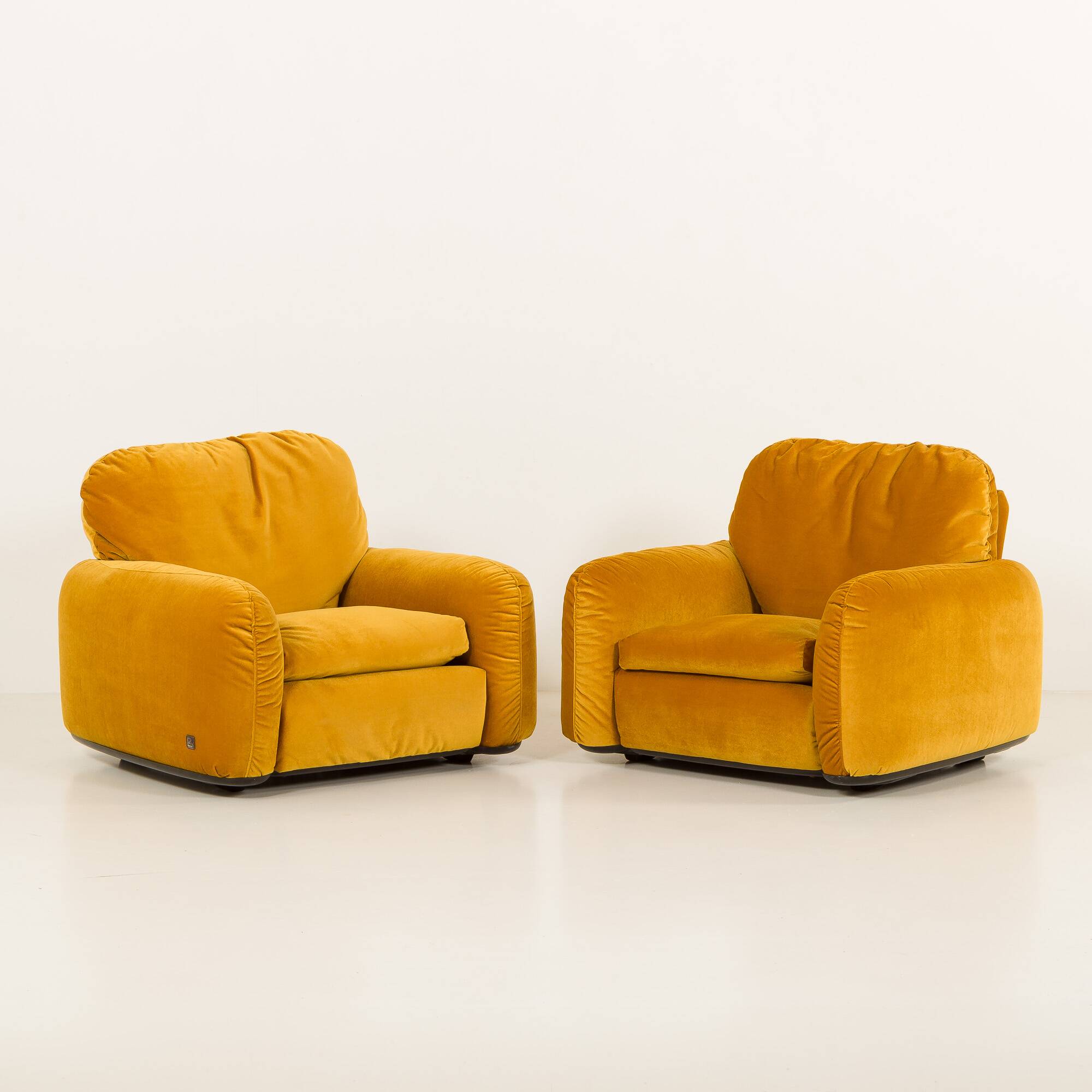 Piumotto Armchairs by Arrigo Arrigoni for Busnelli, set of 2, 1970s