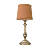 Lampe montée sur un bougeoir en laiton