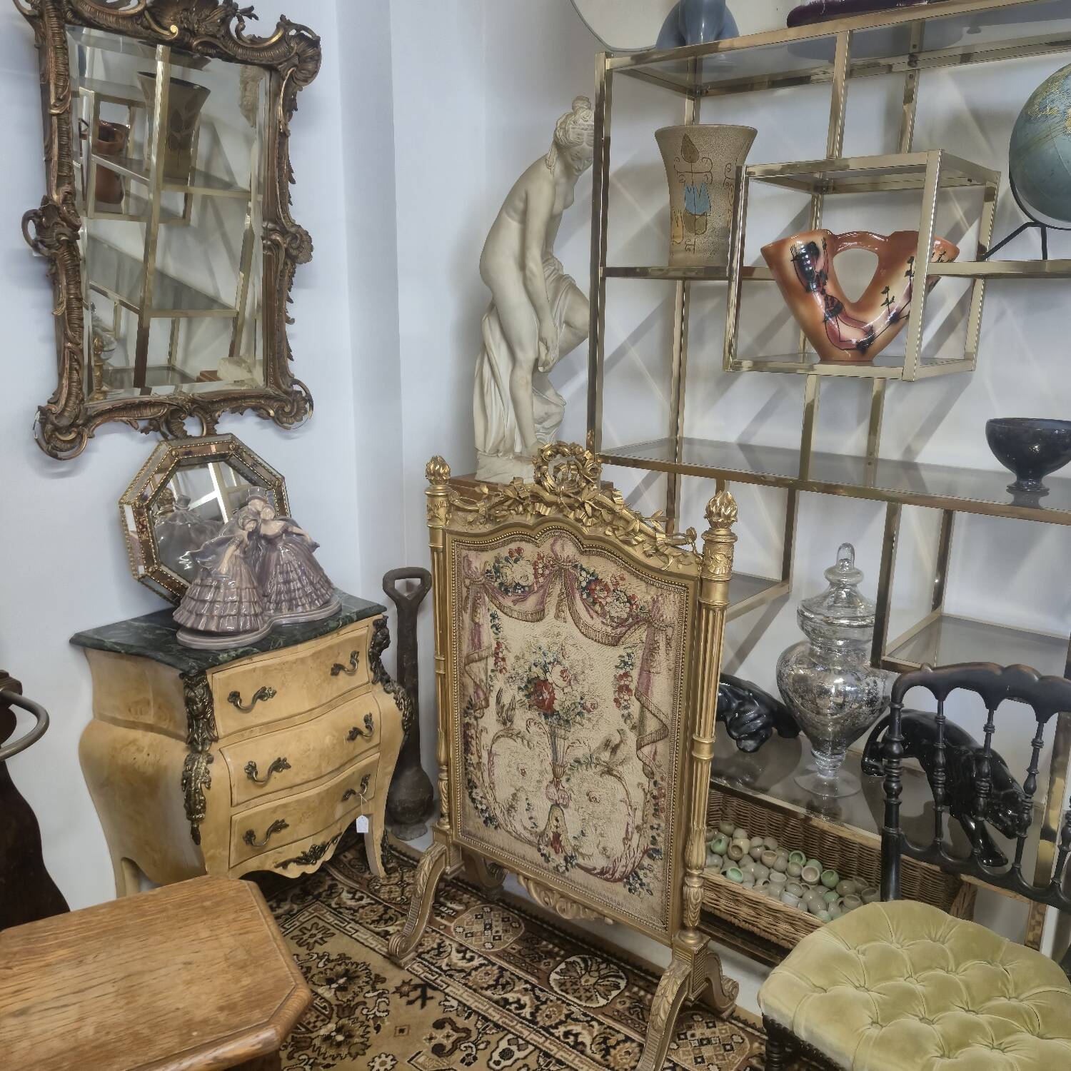 Louis XVI period 18th century fireplace screen in gilded wood