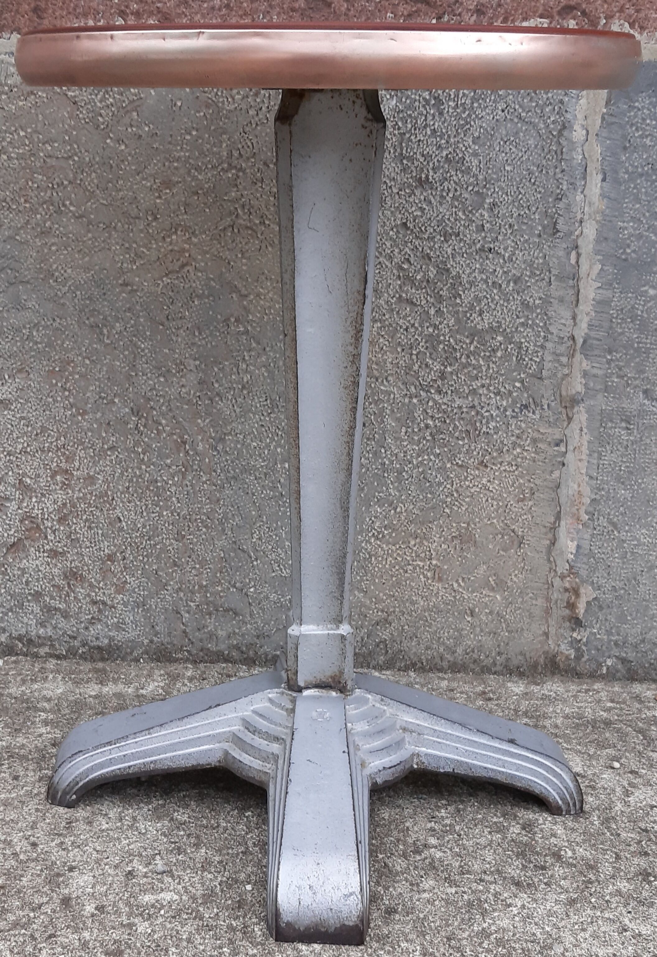 Fischel bistro pedestal table