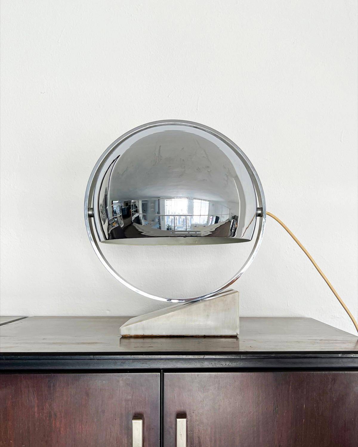 Vintage Space Age table lamp with marble base and revolving chromed metal shade