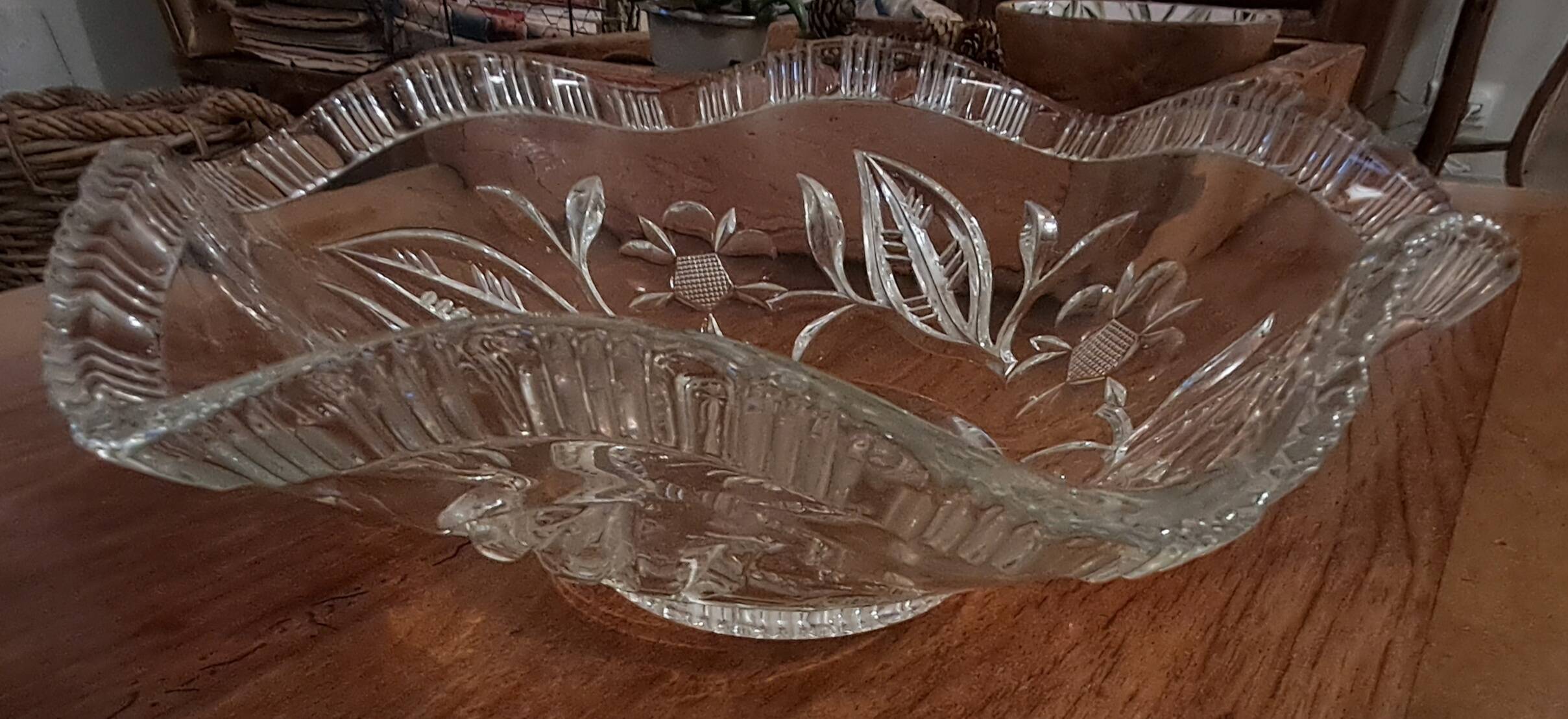 Fruit basket in cut Arques crystal