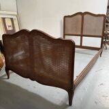 Ancien lit en bois et cannage