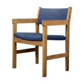Chaise danoise vintage en chêne et tissu bleu du milieu du siècle par Hans J. Wegner pour Getama, années 1960