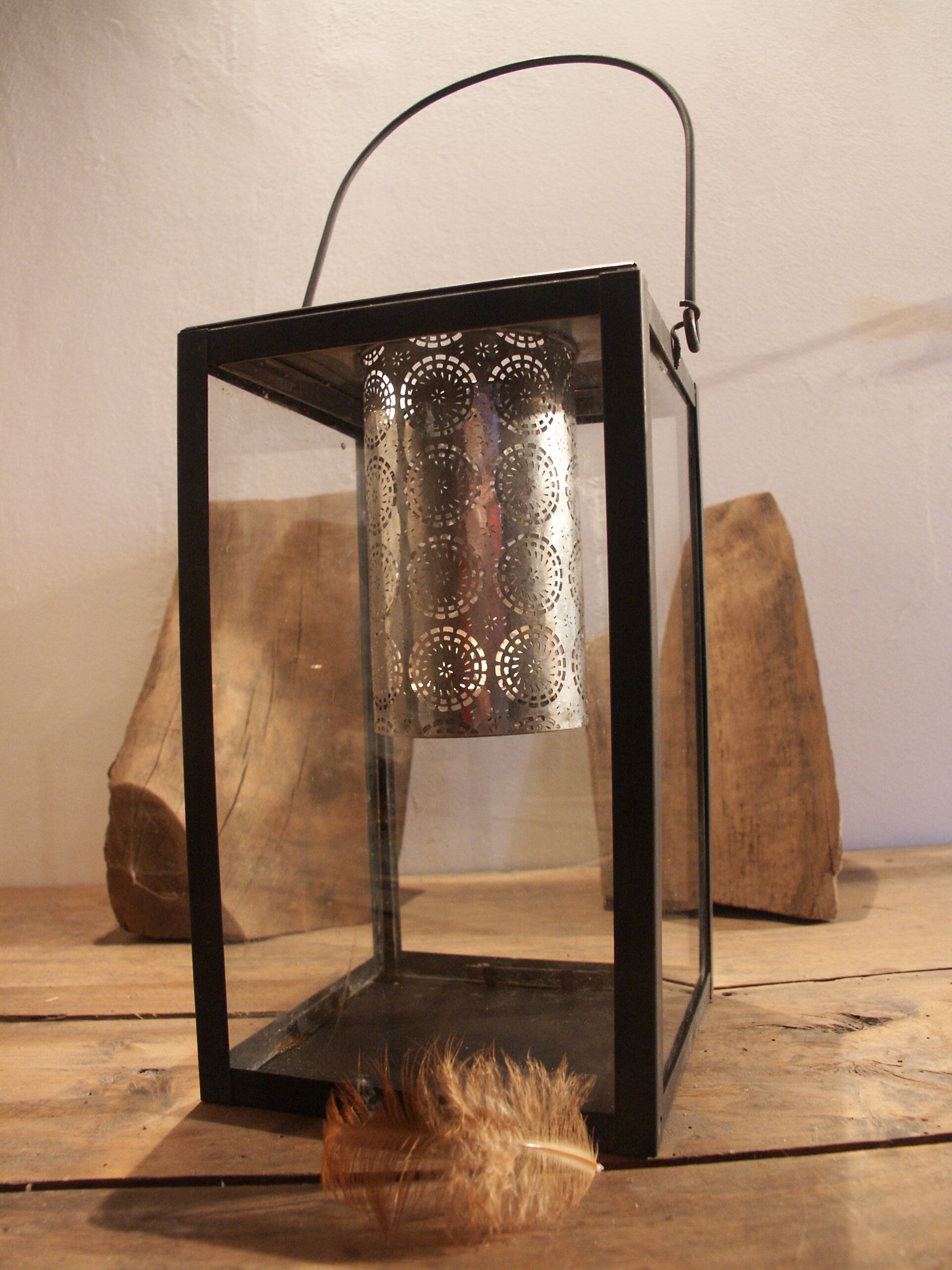 Lantern/metal photophore