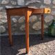 Table en bois vintage