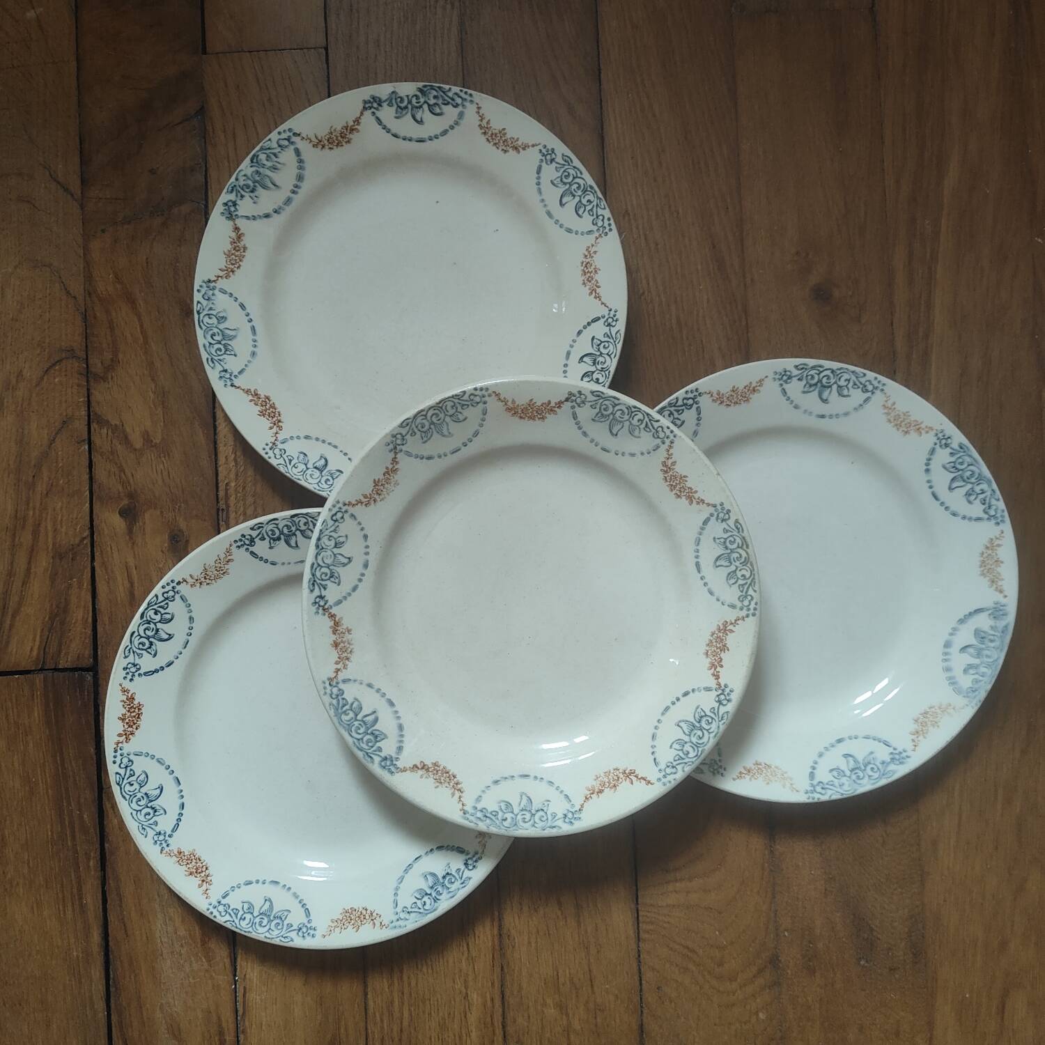 Longwy iron earth dessert plates