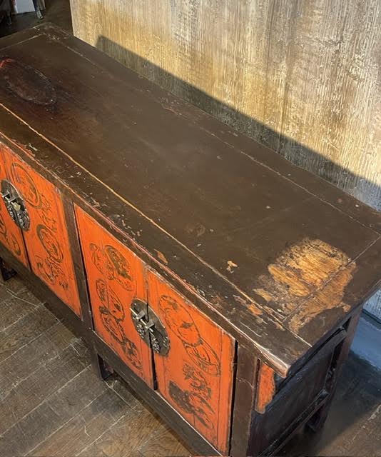Antique Chinese buffet with 4 doors