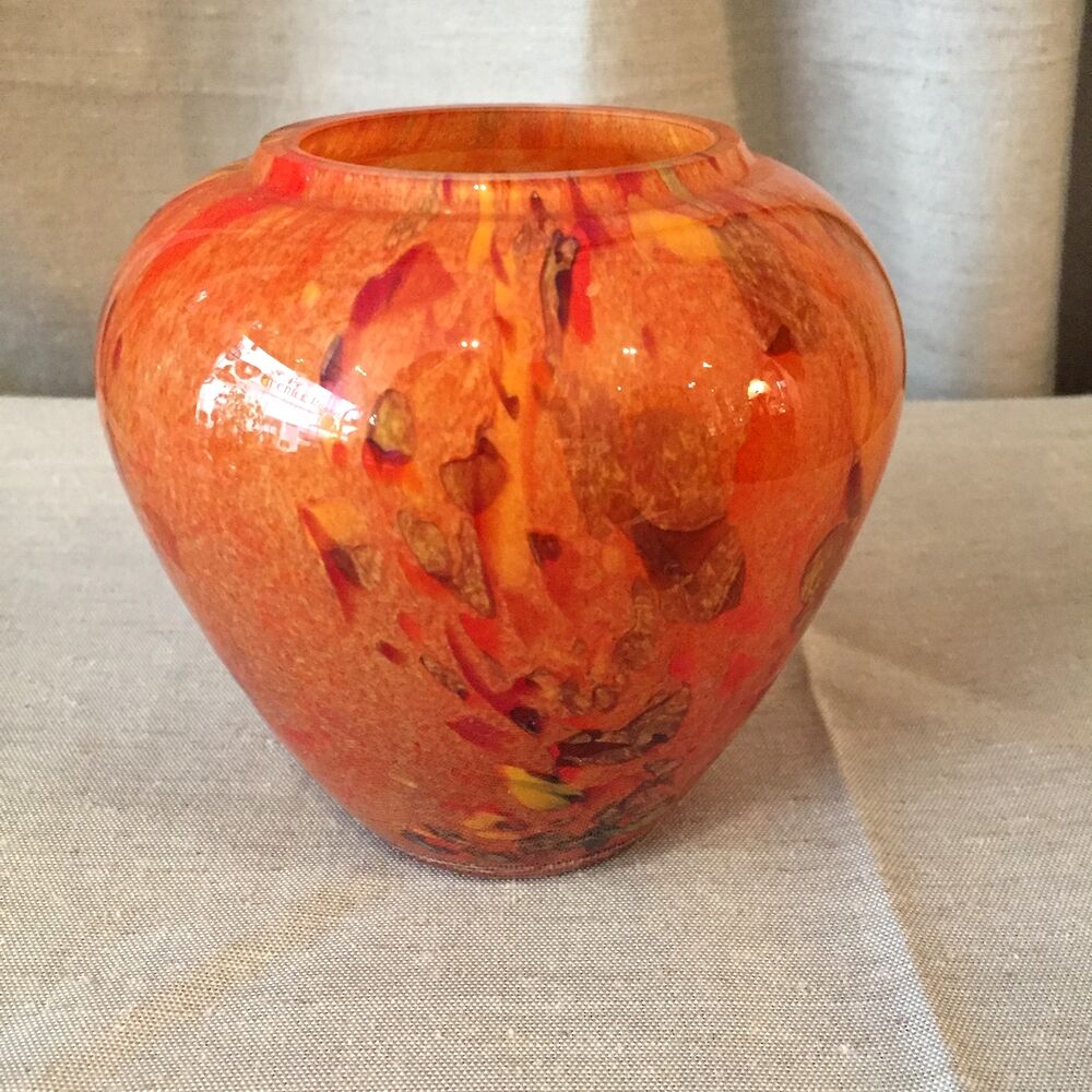Vase dans les tons orange beige marron de la verrerie de la Rochere