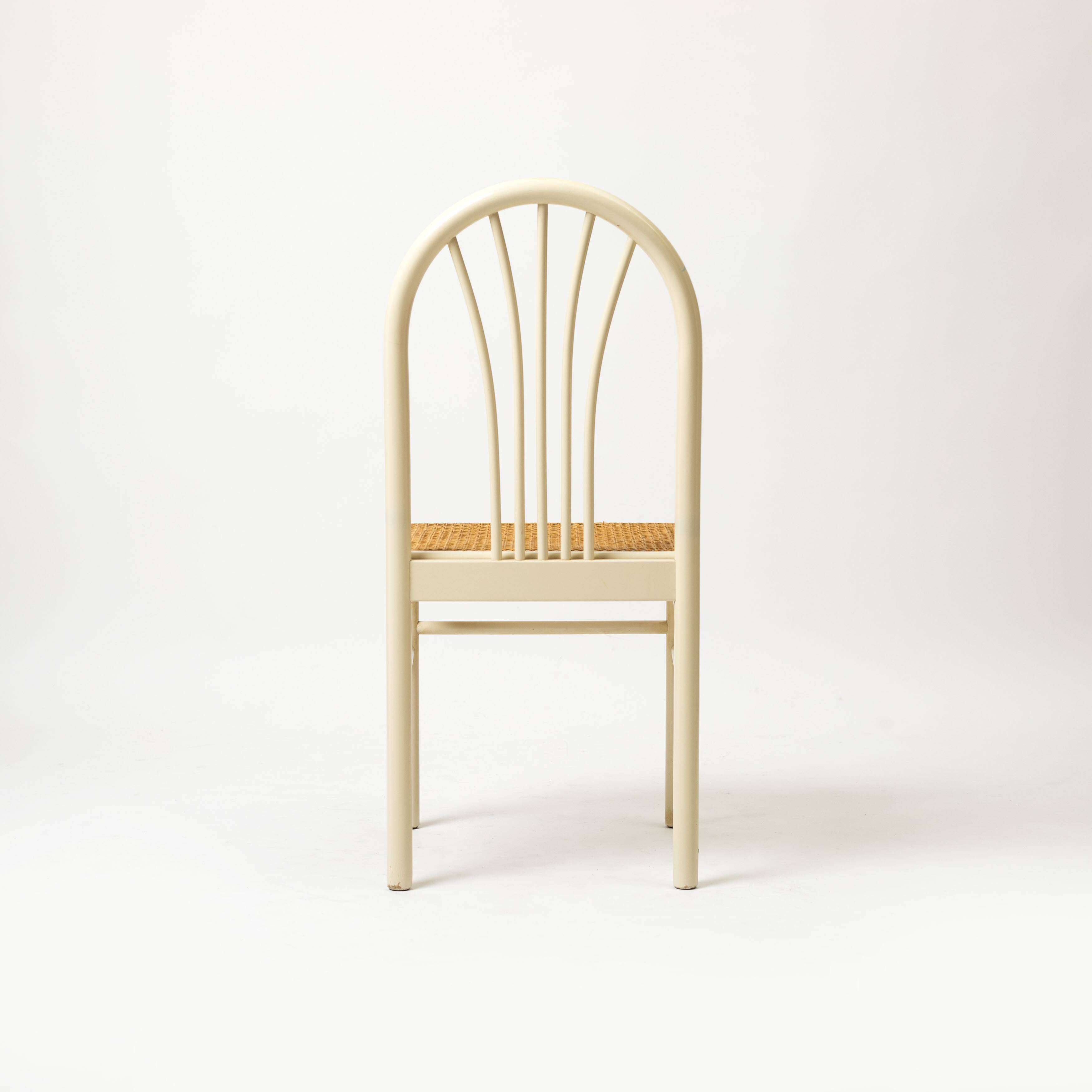 Set of 2 postmodern dining chairs in white painted wood and cane, 1980s