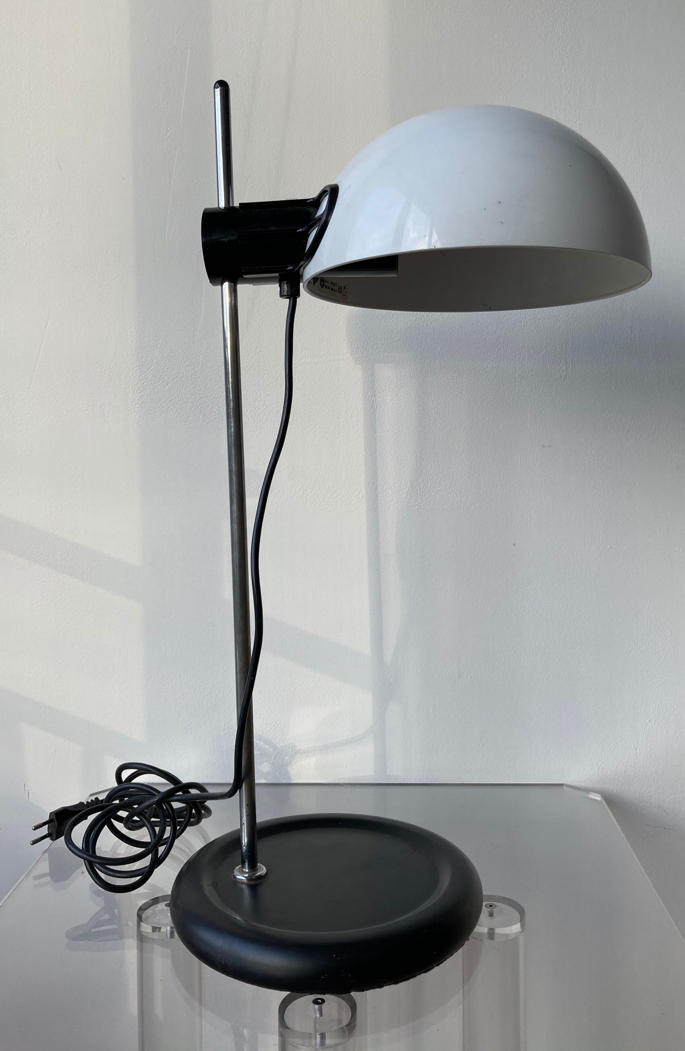 Design desk lamp model "libellule" Harvey Guzzini 1970 Italy