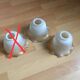 1 ancienne tulipe à collerette en verre, bordure ambrée