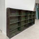 Grand meuble à casiers en métal