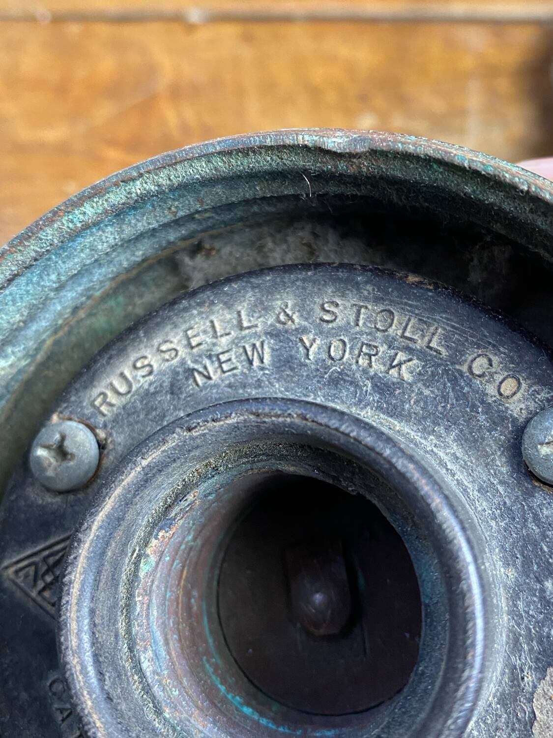 Antique lampe de bateau Russell @ Stoll New York