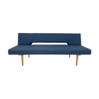 Daybed Miroslav Navratil