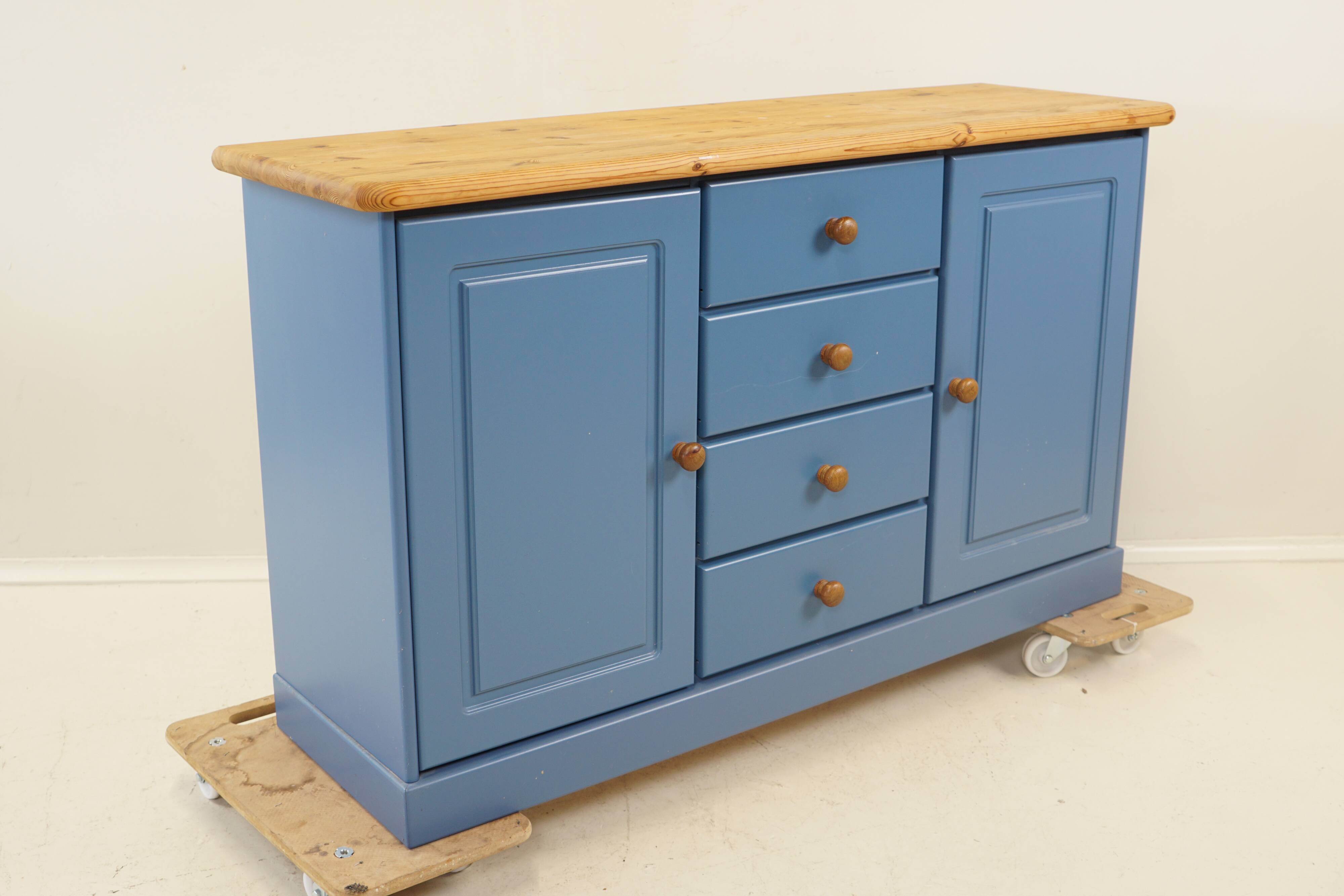 Vintage blue sideboard with 4 drawers and 2 doors - Scandinavian style Sweden 1960