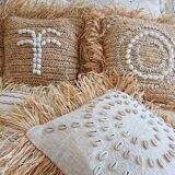 Shelly raffia cushion 40x40