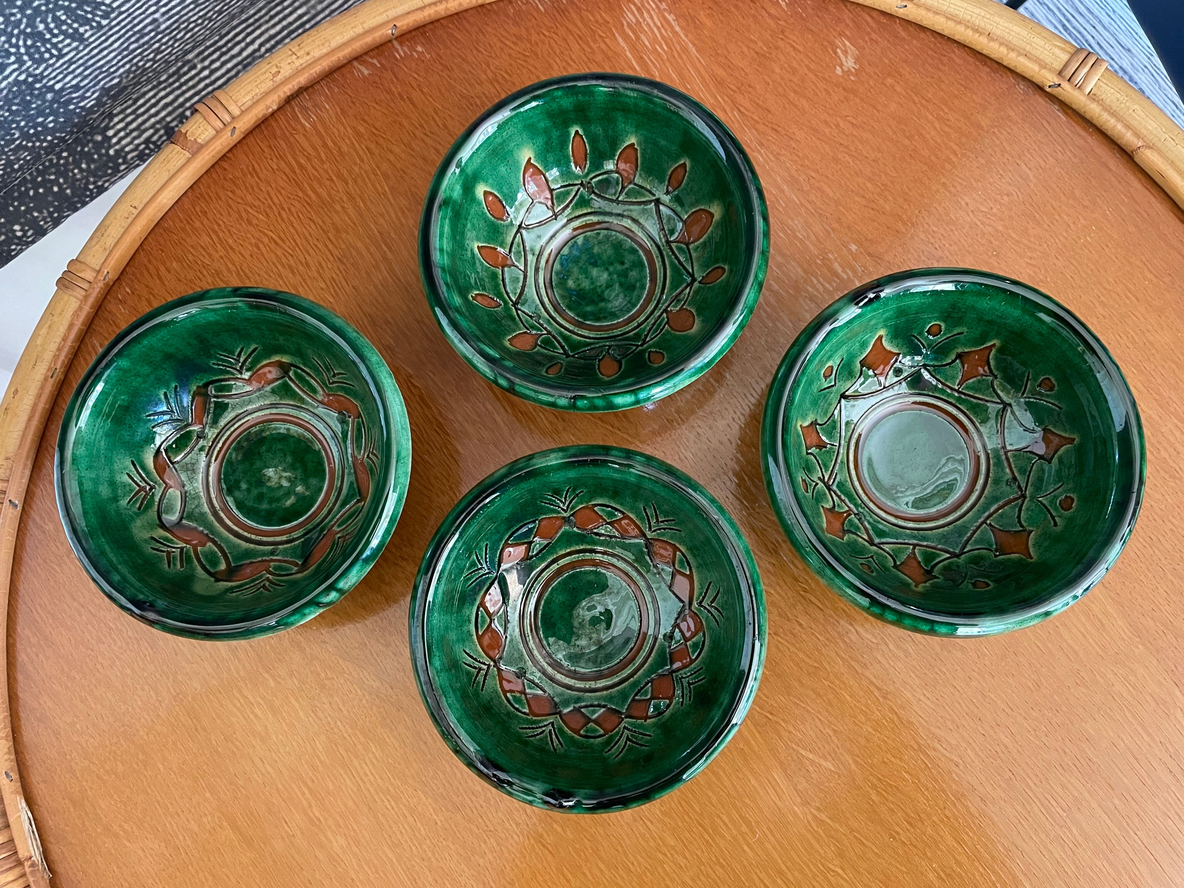 Green enamelled bowls from Ubeda