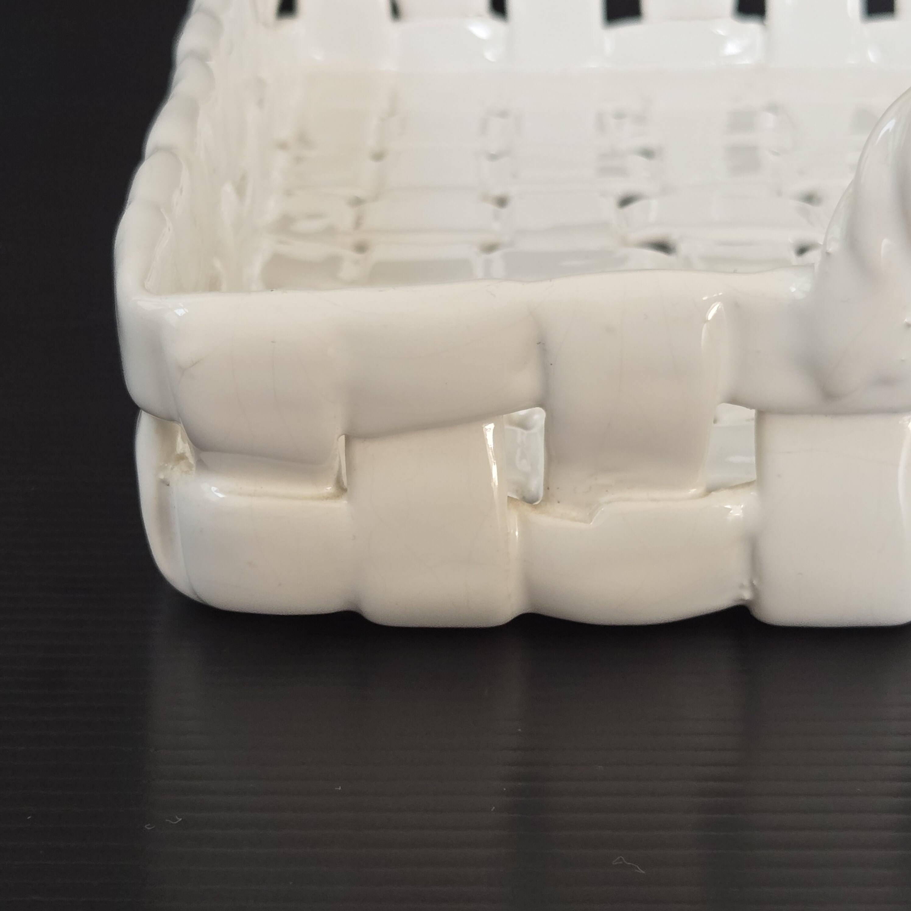 Vintage woven pocket emptier 1960