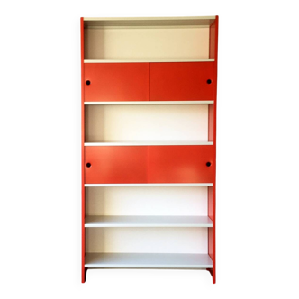 Metal modular storage system with compartments