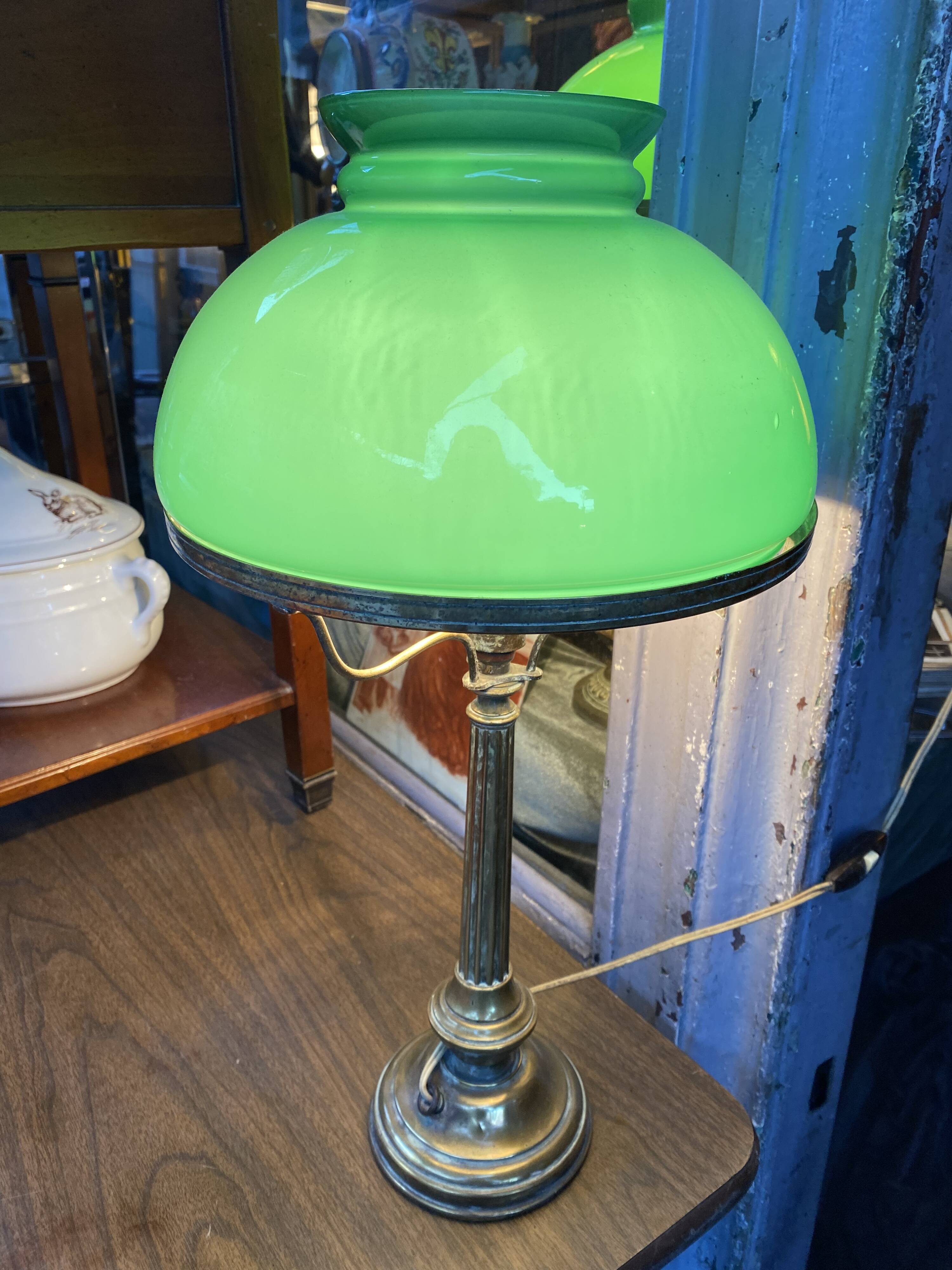 Green opaline lamp
